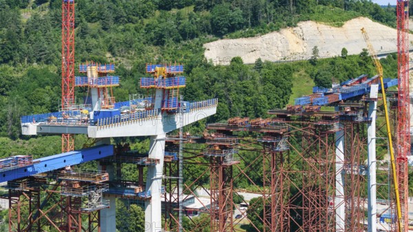 Horb high bridge construction site. Once completed in 2028, the bridge will relieve the town of Horb of through traffic. The 667-metre-long and up to 90-metre-high Neckar Valley Bridge on the B 32 federal road is set to cost around 167 million euros. Horb, Baden-Württemberg, Germany