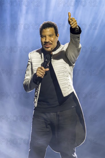 Lionel Richie live on Say Hello To The Hits 2025 Tour at the Berlin Uber Arena on 03.07.2025