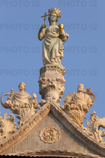 North façade of the Basilica di San Marco, Roman Catholic Basilica of St Mark on St Mark's Square, Venice, Veneto, Italy