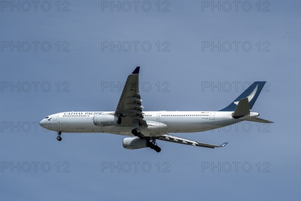Aircraft Cathay Pacific, B-LAZ, Airbus A330-300