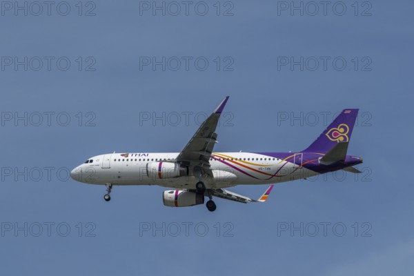 Aircraft Thai Airways, HS-TXN, Airbus A320-200