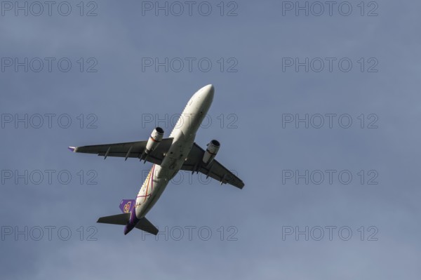 Aircraft Thai Airways, HS-TXU, Airbus A320-200