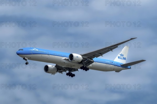 Aircraft KLM Royal Dutch Airlines, PH-BVN, Boeing 777-300ER
