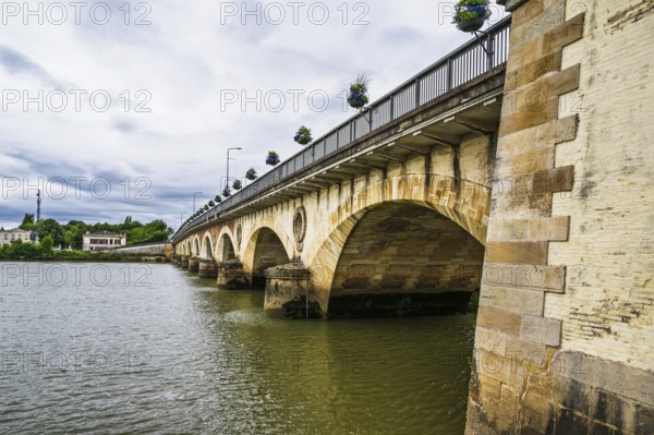 Libourne, Gironde, Nouvelle-Aquitaine, Saint-Emilion and Pomerol, Southwestern France