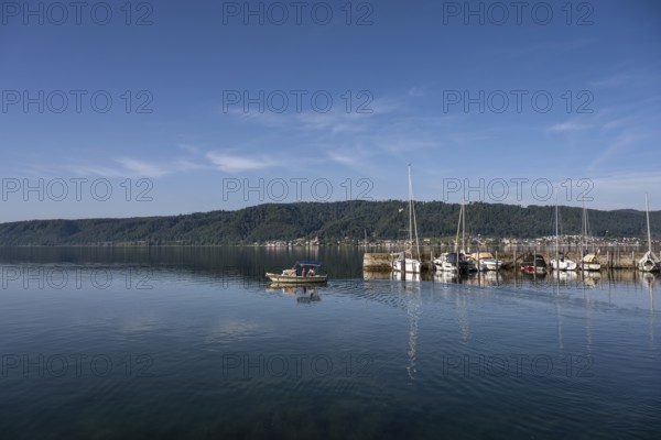 The harbour of Ludwigshafen, opposite the Lake Constance community of Bodman and the Bodanrück, Bodman Ludwigshafen, district of Constance, Baden-Württemberg, Germany