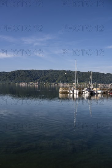 The harbour of Ludwigshafen, opposite the Lake Constance community of Bodman and the Bodanrück, Bodman Ludwigshafen, district of Constance, Baden-Württemberg, Germany