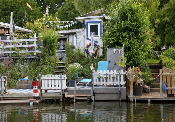 Ruhr area idyll at the Steger an der Ruhr campsite, Witten, Ruhr area, Germany