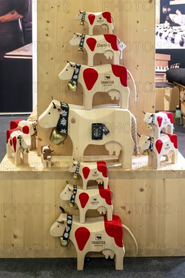 Trauffer toy wooden cows