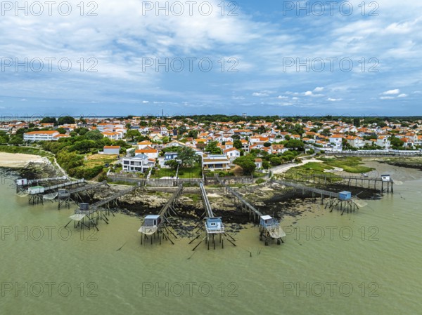 Fishing huts over Randonnee entre Histoire et Nature from a drone, Fouras, Fouras-les-Bains, Charente-Maritime, Nouvelle-Aquitaine, France