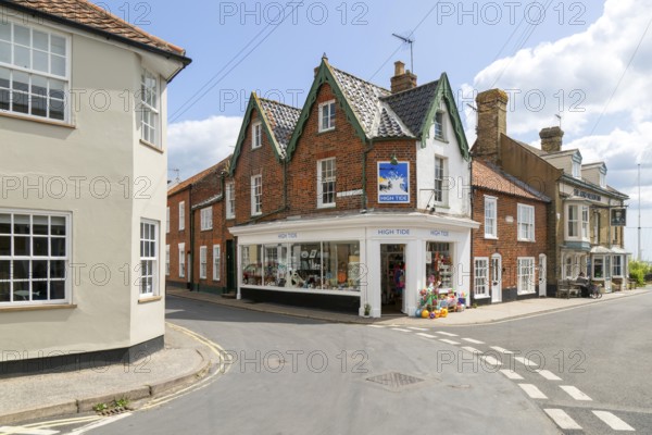 High Tide gift shop, streets of historic buildings, Trinity Street, Southwold, Suffolk, England, UK