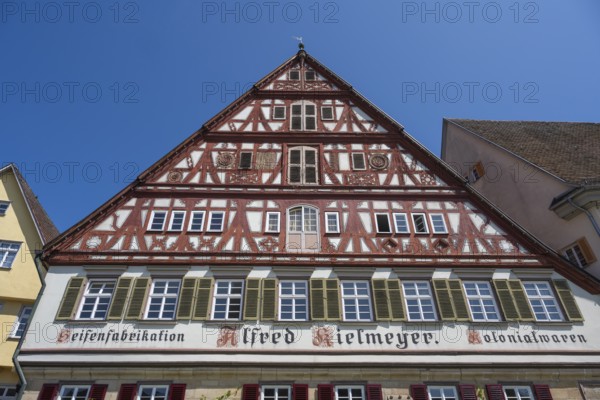 Detailed view of a historic half-timbered house, Kielmeyerhaus in the old town of Esslingen, Esslingen am Neckar, district of Esslingen, Baden-Württemberg, Germany