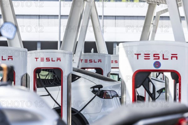 Merklingen charging park in the Swabian Alb. There are charging stations from Ionity and Tesla at the junction of the A8 motorway. Merklingen, Baden-Württemberg, Germany