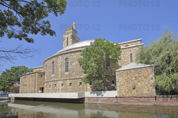 Modern Herz-Jesu-Kirche built in 1929 on Metzlergraben, Bach, Pforzheim, Northern Black Forest, Black Forest, Baden-Württemberg, Germany