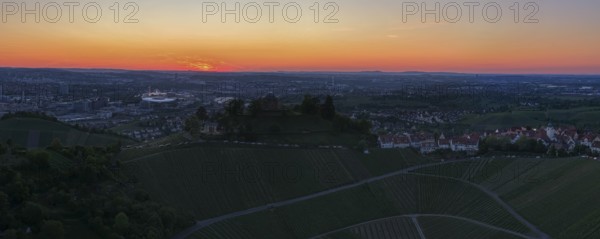 Panoramic view of the city with vineyards and houses in the foreground at sunset, grave chapel, Zum Württemberg, Rotenberg district, Stuttgart, Baden-Württemberg, Germany