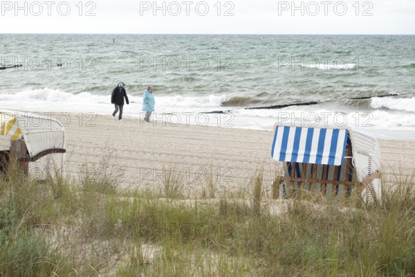 Stroller, beach, windy, beach chairs, Kühlunsborn Ost, Baltic Sea, Baltic Sea resort, Kühlungsborn, Rostock district, Mecklenburg-Western Pomerania, Germany