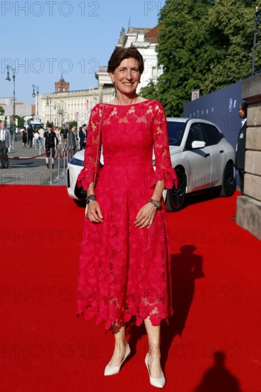 Ilka Horstmeier (BMW Board of Management) arriving at Charles Gounod's Roméo et Juliette after William Shakespeare at the Staatsoper für Alle on Bebelplatz in Berlin on 21 June 2025