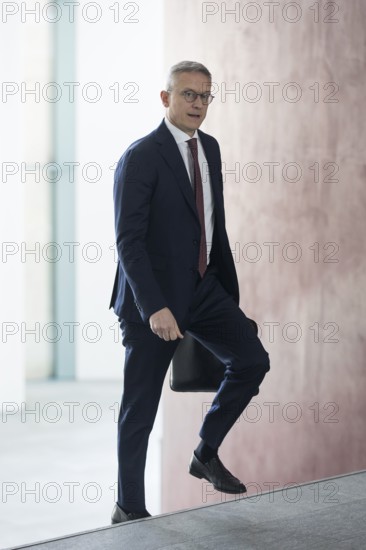 Karsten Wildberger (CDU, Federal Minister for Digitalisation and State Modernisation) on the way to the meeting between Federal Chancellor Friedrich Merz and the heads of government of the federal states in the International Conference Hall of the Federal Chancellery, Berlin, 18.06.2025