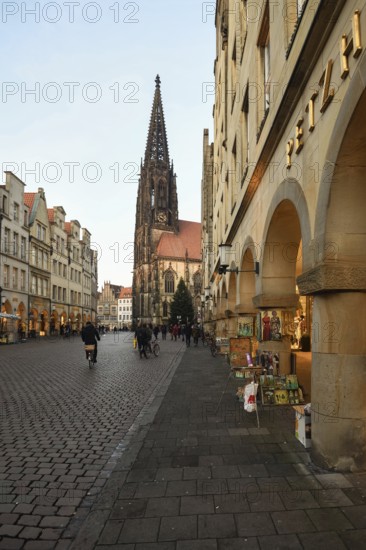 Münster, historic old town, student city, old gabled houses on Prinzipalmarkt, view of St Lambert's Church, Westphalia, North Rhine-Westphalia, Germany, Western Europe