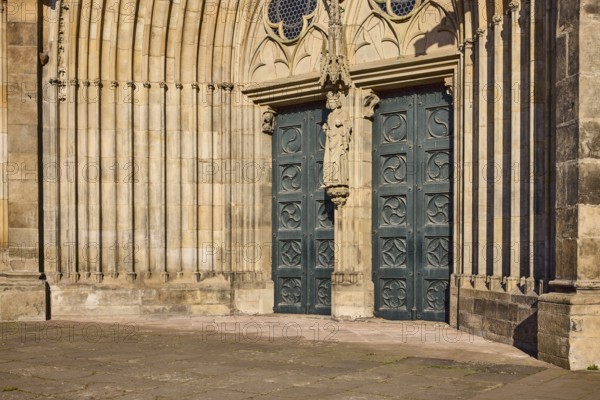 Magdeburg Cathedral, sandstone architecture, entrance portal, door, Magdeburg, state capital, independent city, Saxony-Anhalt, Germany