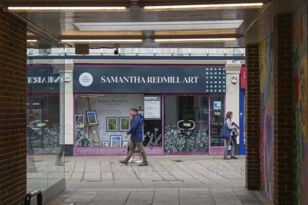 Samantha Redmill Art gallery shop store, Old George Mall shopping centre, Salisbury, Wiltshire, England, UK