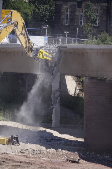 Demolition of the Carola Bridge on 13 June 2025, Dresden, Saxony, Germany