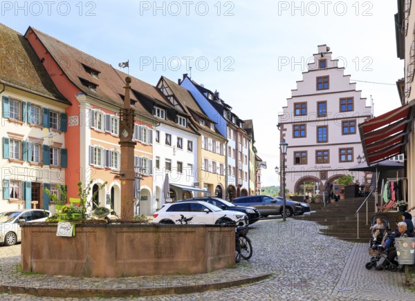 Market square with market fountain and town hall with stepped gable, Endingen am Kaiserstuhl, Baden-Württemberg, Germany