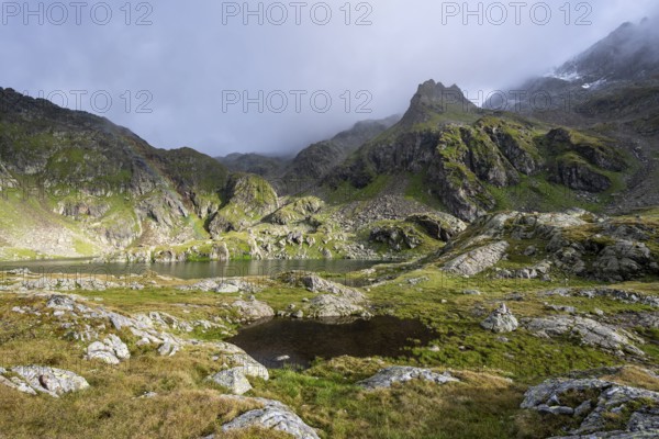 Mountain landscape with Kreuzsee mountain lake, Vienna High Trail, Schober Group, Hohe Tauern National Park, Carinthia, Austria