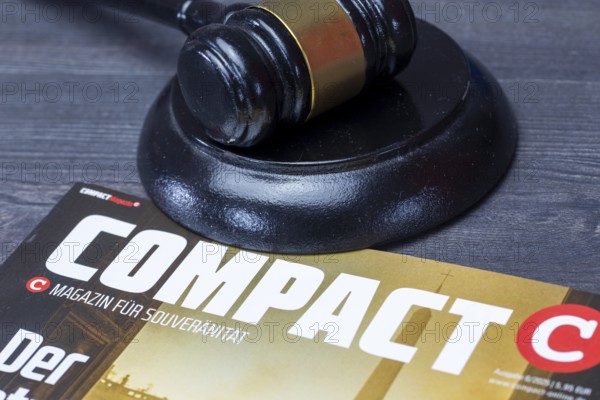 COMPACT MAGAZINE with a judge's gavel. A ban is being negotiated at the Federal Administrative Court in Leipzig. Federal Minister of the Interior Nancy Faeser (SPD) had the magazine banned in July 2024, but the Federal Administrative Court in Leipzig suspended the ban around a month later