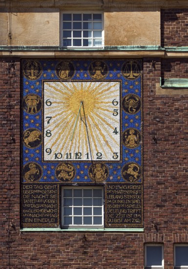 Sundial by Friedrich Wilhelm Kleukens on the Wedding Tower, south side, Mathildenhöhe, UNESCO World Heritage Site, Darmstadt, Hesse, Germany