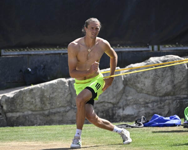 Stretching, training, warm-up, Alexander Zverev GER, upper body naked, tennis, ATP 250, BOSS Open 2025, Stuttgart, Baden-Württemberg, Germany