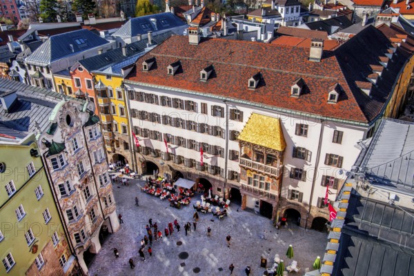 Herzog-Friedrich-Strasse in the old town centre with the Helblinghaus and the Golden Roof, Innsbruck, Inntal, Tyrolean Alps, Tyrol, Austria