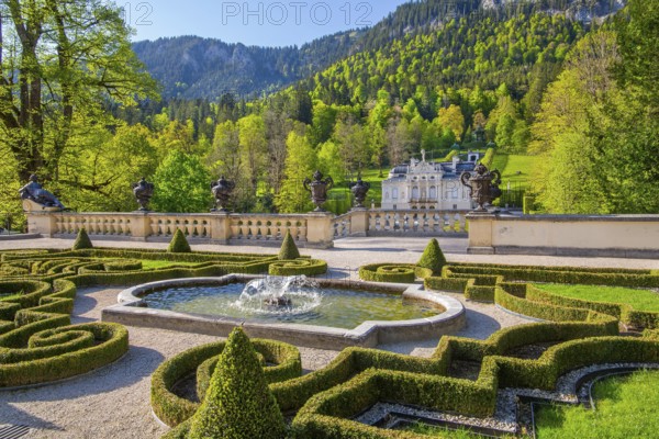 Garden terrace at the Temple of Venus with the portal of Linderhof Castle in spring, municipality of Ettal, Ammergau Alps, Ammertal, Upper Bavaria, Bavaria, Germany