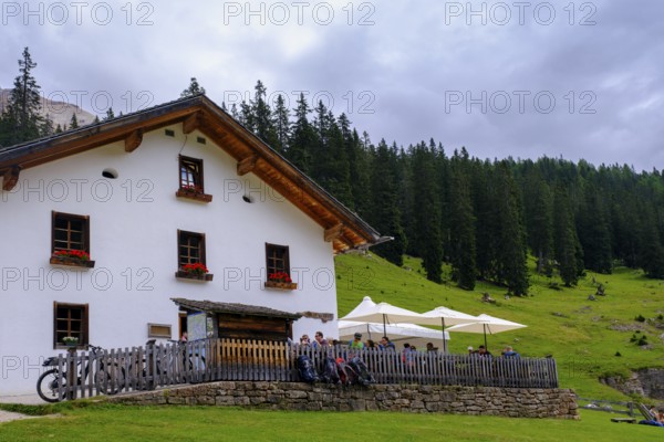 Rifugio Ra Stua, Ra Stua Alm, Valon Scuro, near Cortina d'Ampezzo, Dolomites, Trentino, Italy