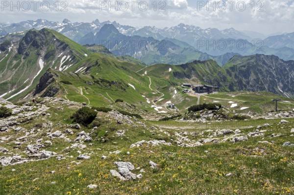 View of the Allgäu Alps from the Nebelhorn, on the right Edmund-Probst-Haus and Höfatsblick mountain station of the Nebelhornbahn, Oberstdorf, Oberallgäu, Bavaria, Germany