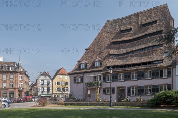 Place du Saumon with Maison du Sel salt house, Wissembourg, Weissenburg, Northern Vosges nature park Park, Vosges, Alsace, France