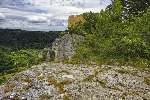 View of the ruins of Reußenstein Castle on a rocky outcrop with a view of the Neidlingen valley, Neidlingen