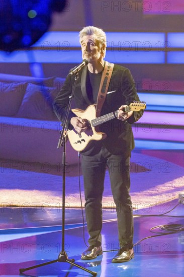 Curtis Stigers with the song Until you were gone at the Beatrice Egli Show in Studio Berlin Adlershof on 08.04.2025. The broadcast will take place on Easter Saturday, 19 April 2025, 8:15 pm, on Ersten