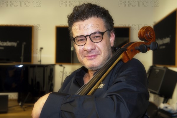 Pierluigi Ruggiero (cellist and artistic director), Ensemble SineQuaNon Berlin, rehearsal for the concert on 15 June 2025 at concert hall Am Gendarmenmarkt, Music Academy, Berlin, 13 June 2025