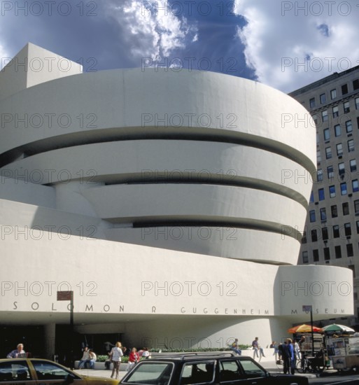 Guggenheim Museum, built in 1959, 1071 5th Ave, New York City, USA