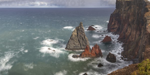 Rock formations on the north coast, volcanic peninsula, Ponta de São Lourenço, Ponta de Sao Lourenco, rocky coast, Punta de San Lorenzo, Madeira, Portugal
