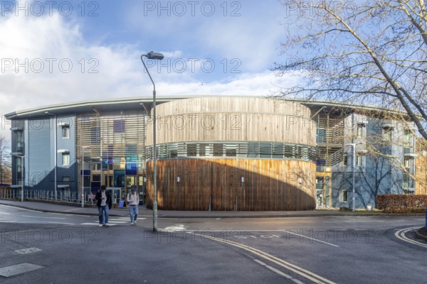 Rear of the Henley Business School building, Whiteknights Campus, University of Reading, Reading, Berkshire, England, UK