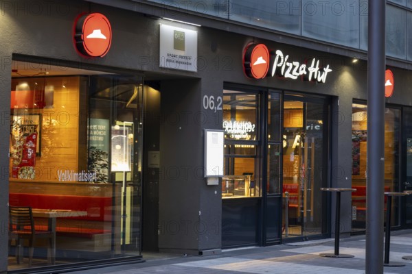 PIZZA HUT in the city center of Mannheim