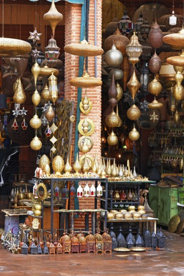 Sales stand with brass lamps and lamps at a market in Marrakech, historic old town, Medina, UNESCO World Heritage Site, Morocco