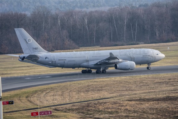 Airbus A330 MRTT from the Multinational MRTT Unit, Multinational Multi Role Tanker Transport Unit, MMU, to Cologne/Bonn Airport, CGN, North Rhine-Westphalia, Germany