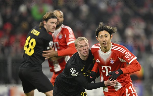One-on-one, action in anticipation of a corner kick Hiroki Ito FC Bayern Munich FCB (21) Louis Patris R. Union Saint-Gilloise USG (27) Fedde Leysen R. Union Saint-Gilloise USG (48) Jonathan Tah FC Bayern Munich FCB (04) Football UEFA Champions League, CL, Allianz Arena, Munich, Bavaria, Germany
