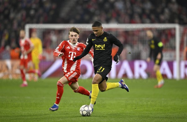 Tackle, action Guilherme Smith R. Union Saint-Gilloise USG (11) v Lennart Karl Bayern Munich FCB (42) Soccer UEFA Champions League, CL, Allianz Arena, Munich, Bavaria, Germany