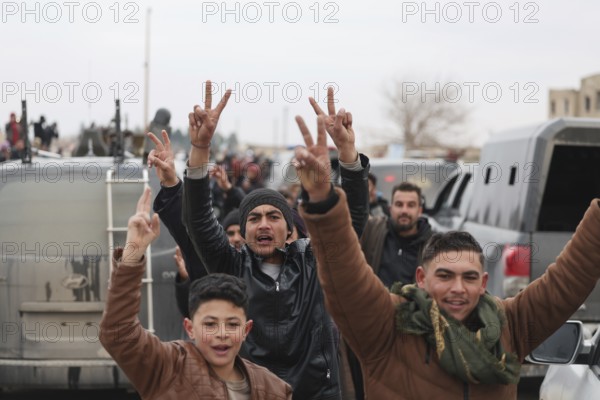 In Raqqa, Syria on January 17, 2026, local civilians are seen welcoming Syrian Army soldiers following their deployment across dozens of villages in northeast Syria. The troops moved into the area after the withdrawal of Kurdish SDF forces, Raqqa, Raqqa, Syria