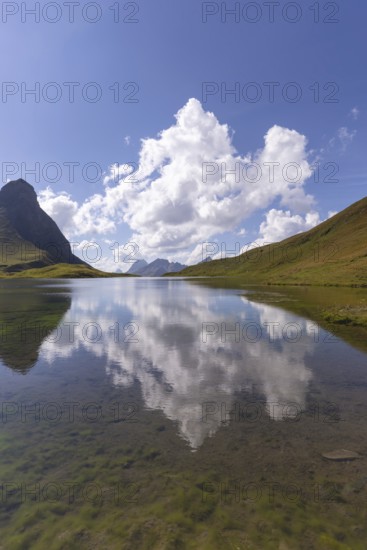 Rappensee, left Kleiner Rappenkopf, 2276m, behind the Schafalpenköpfe, above it the Mindelheimer via ferrata, Allgäu Alps, Allgäu, Bavaria, Germany