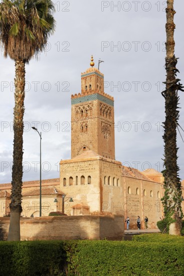 Koutoubia mosque with minaret, landmark of Marrakech, historic old town, Medina, UNESCO World Heritage Site, Morocco