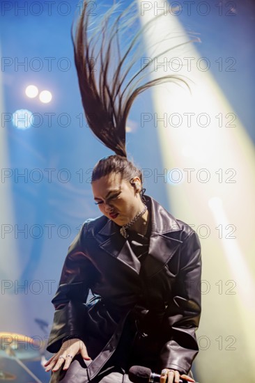 Elize Ryd, singer of Amaranthe, live on Arcane Dimensions Tour 2026 at Munich's Zenith on 17.01.2026